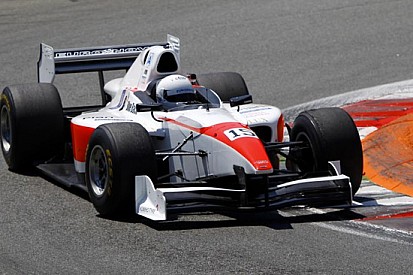 Michimi a Estoril con Euronova Racing
