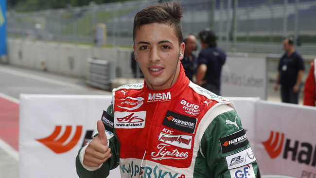 Antonio Fuoco si è fratturato il pollice destro