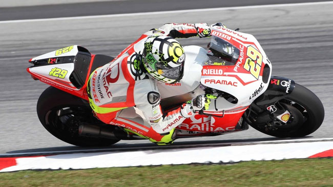 Tricipite e gomito molto gonfi per Andrea Iannone