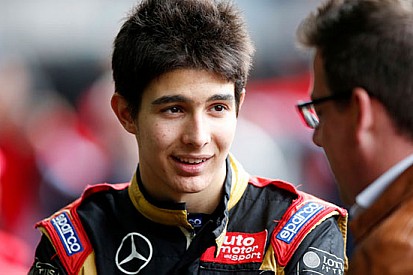 Esteban Ocon al via della Race of Champions