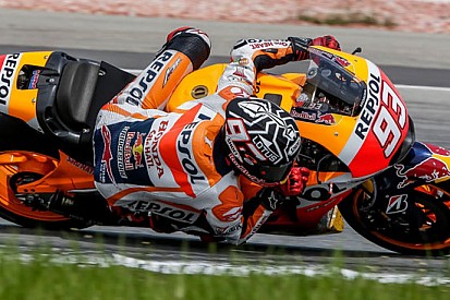 Sepang, Day 3, Ore 15: Marquez detta ancora legge