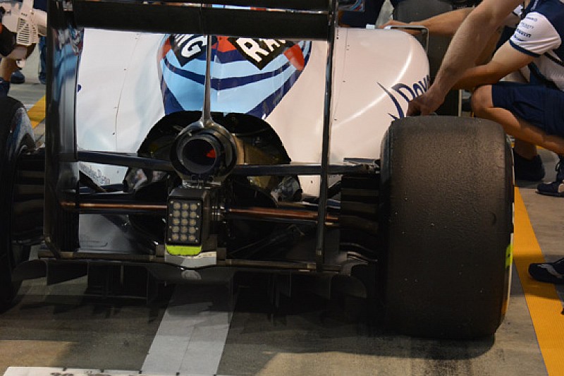 Williams: sfogo trapezoidale nel cofano posteriore
