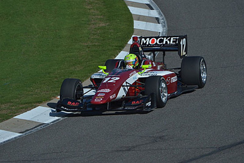 Pigot batte Harvey e centra la pole a Barber