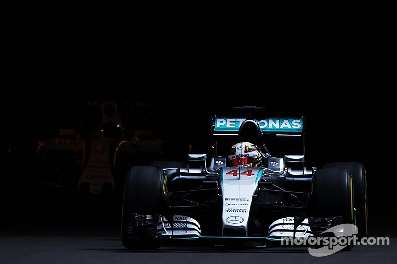 Hamilton fue el mejor antes de la lluvia en Mónaco