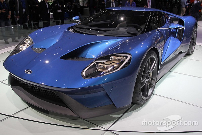 Exclusif - Premiers tours de roues pour la nouvelle Ford GT