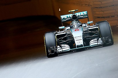 Nuevos motores para Hamilton y Rosberg en Montreal