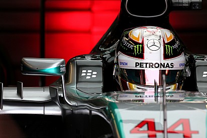 Mercedes justifie l'accident de Hamilton