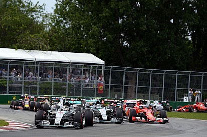 Hamilton ne s'est "jamais senti sous pression"