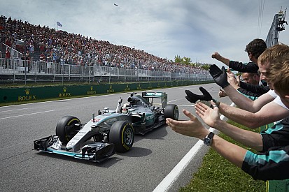 Ecclestone: “Hamilton é o melhor campeão que a F1 já teve”