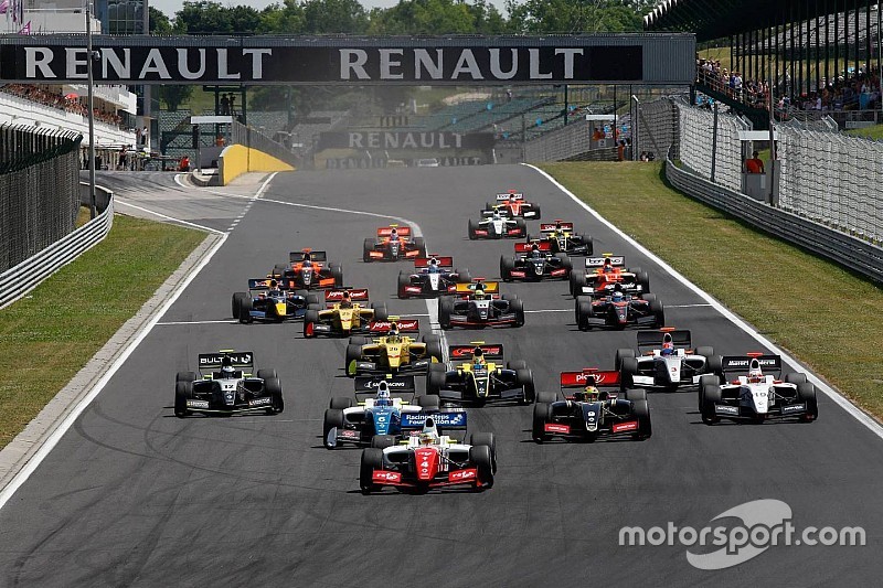 Пилоты Ф1: Формула Renault должна цениться выше