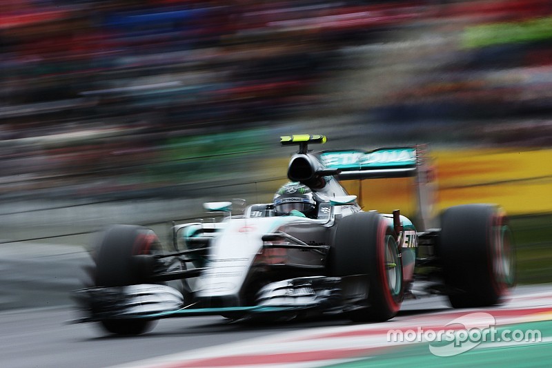 Course - Rosberg, tout en contrôle, relance son championnat