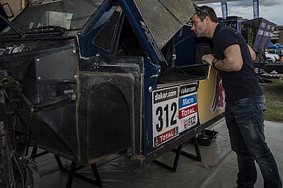 Loeb prêt à lâcher le WTCC pour le Dakar?