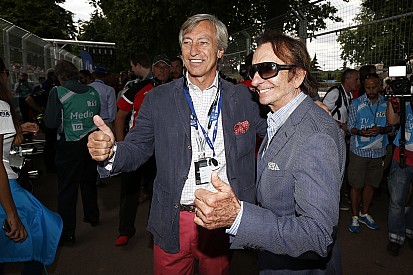 Emerson Fittipaldi voit "le futur" dans la Formule E