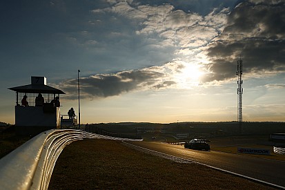 Море, дюны, гонки. Почему в DTM так любят Зандфорт?