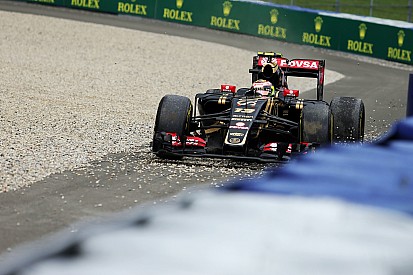 Ricciardo defende a volta da caixa de brita na F1