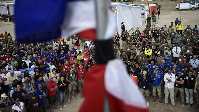 Dakar: un minuto di applausi per la libertà
