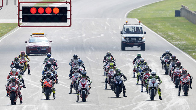 Cinque weekend con doppia gara anche nel 2015