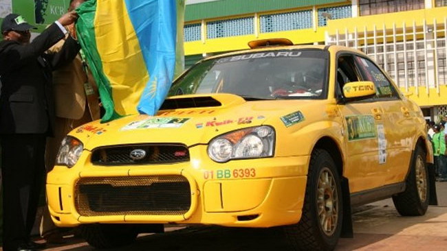 Giancarlo Davite al via dello Zimbabwe Rally
