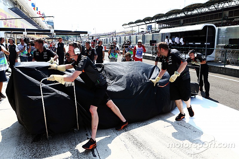 Гонщикам Force India придется следить за поребриками