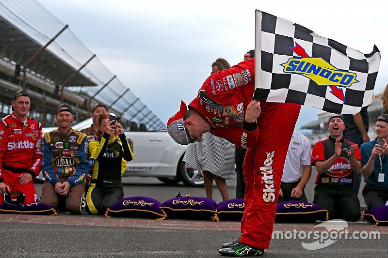 Kyle Busch sigue la increíble racha