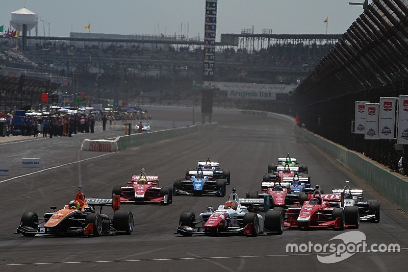 Rayhall conquista Gara 2 a Mid-Ohio