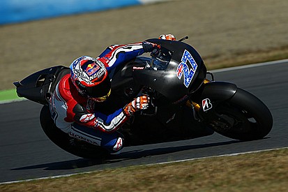 Casey Stoner anuncia que será operado