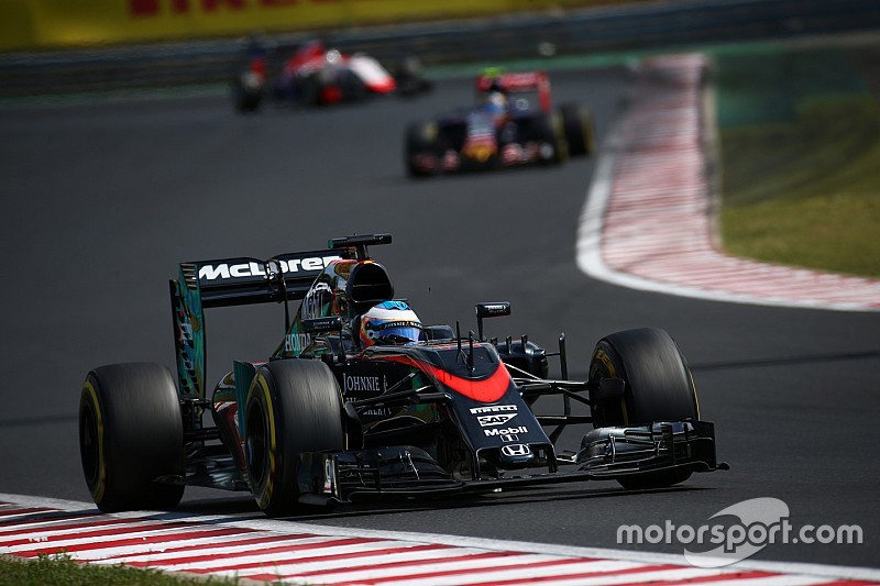 Alonso, che partenze: 22 posizioni guadagnate!