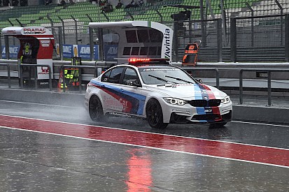 Que se passerait-il s'il devait pleuvoir pour la course?