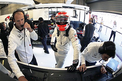 Jogando a toalha em Monza, Button se foca em pistas lentas