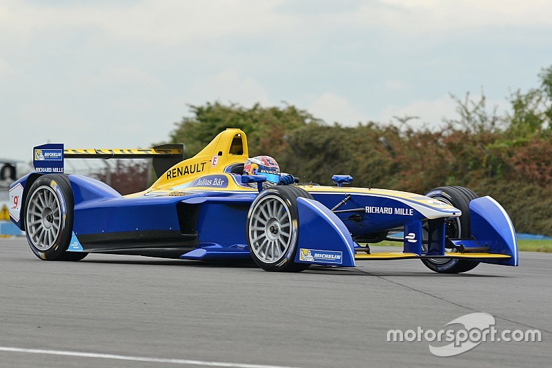 Renault Z.E. 15: un solo propulsore, due marce?
