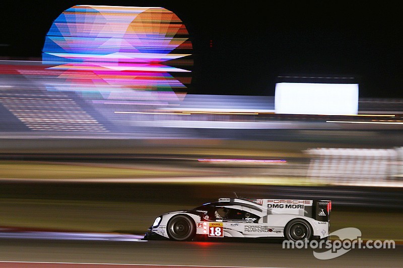 Porsche manda en Austin