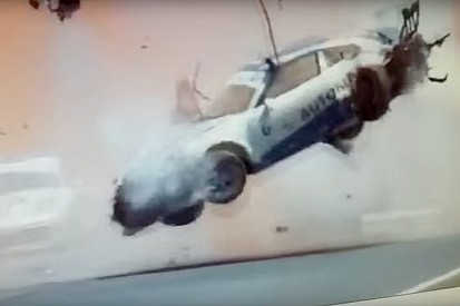 Pedro Piquet se accidenta violentamente en la carrera de Porsche GT3 Cup - video