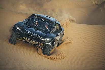 Peugeot présente la version 2016 de la 2008 DKR