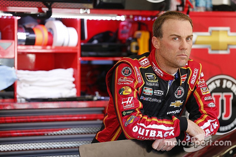 NASCAR – Les lourdes conséquences de l’accrochage Johnson-Harvick