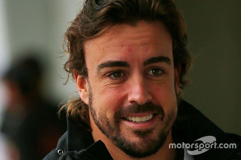 Алонсо отрицает желание покинуть McLaren