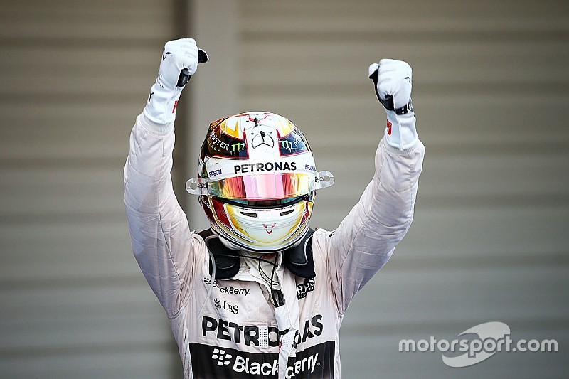 Hamilton se emociona após igualar 41 vitórias de Senna