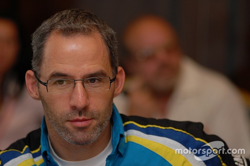 Alain Menu competirá el TCR con un Subaru