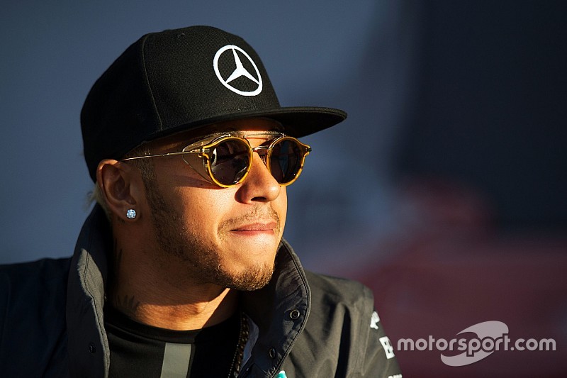 Hamilton se mantiene tranquilo