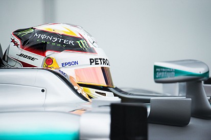 Hamilton reconnait avoir été dominé par Rosberg
