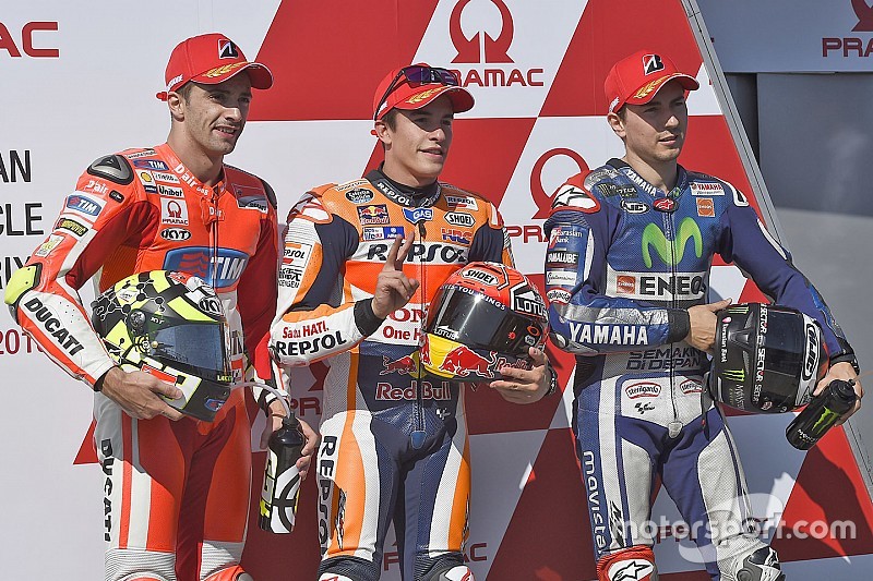 Márquez logra la pole para Australia
