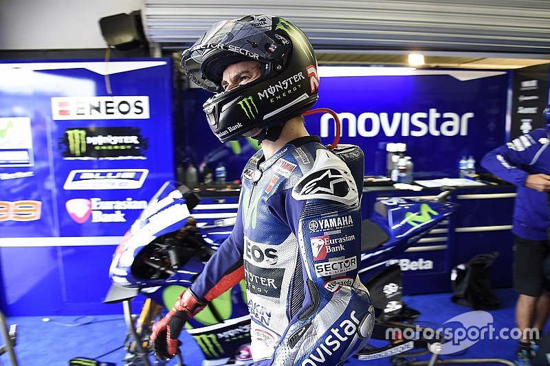 Lorenzo, enojado con Iannone: