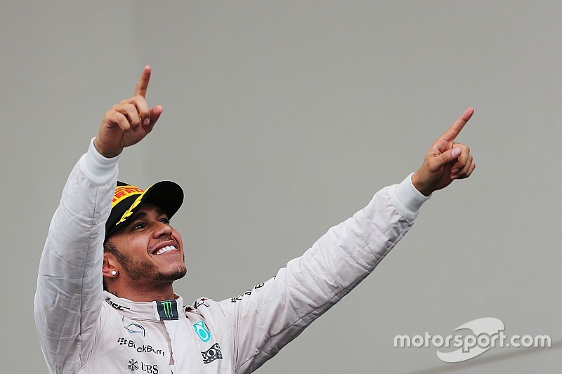 Niki Lauda verspricht: „Lewis Hamilton wird noch besser“
