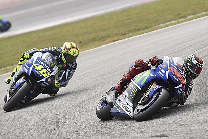 Rossi mai sul podio partendo oltre la quinta fila