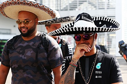 Hamilton deja en el olvido el incidente en Austin