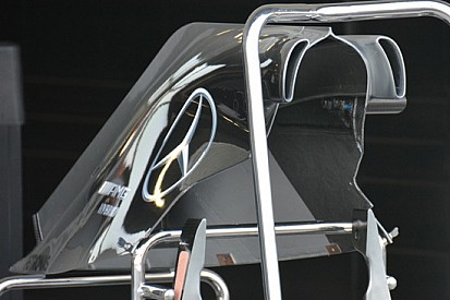 Mercedes: ecco come è fatto il cofano con le orecchie