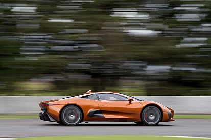 Vidéo - Felipe Massa s'amuse au volant de la Jaguar C-X75