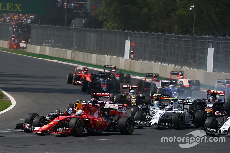 Touché, spin en crash: Vettel teleurgesteld