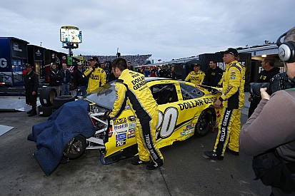 Kenseth parked after wrecking Logano out of the race lead - video