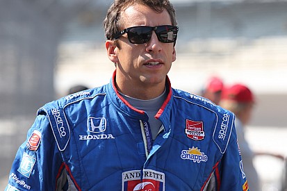 Leilão para família de Justin Wilson arrecada R$ 2,4 milhões