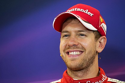 Vettel agradece Lauda, mas ironiza: "muda de opinião rápido"